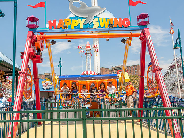 juegos atracciones Happy swing